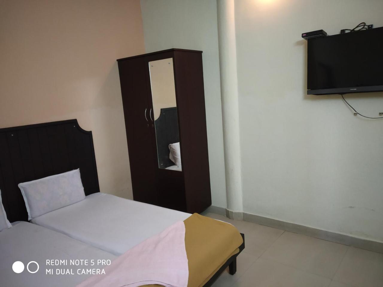 Hotel Woodlands Chottanikara Kültér fotó