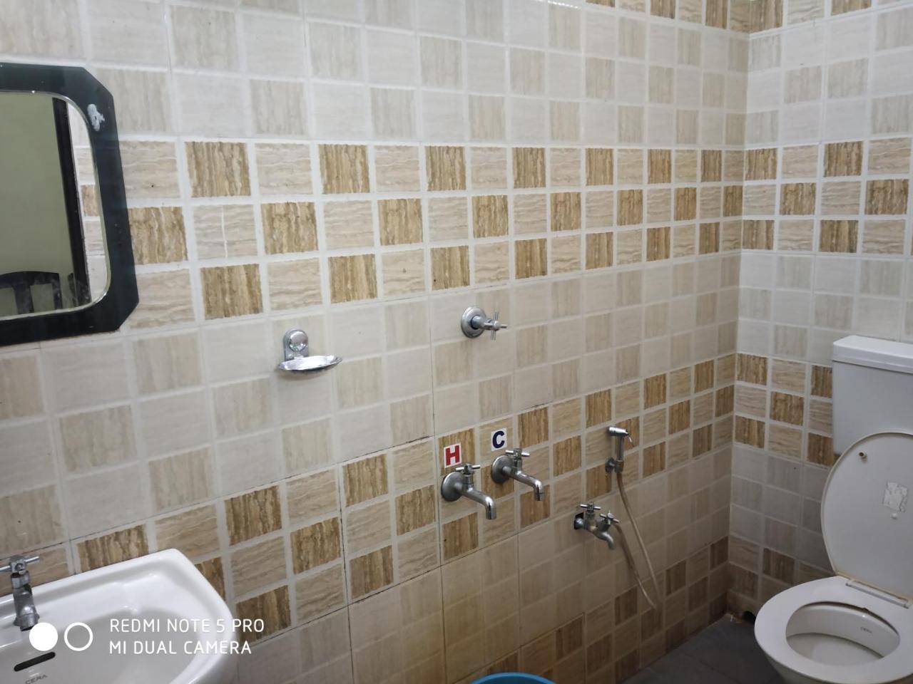 Hotel Woodlands Chottanikara Kültér fotó