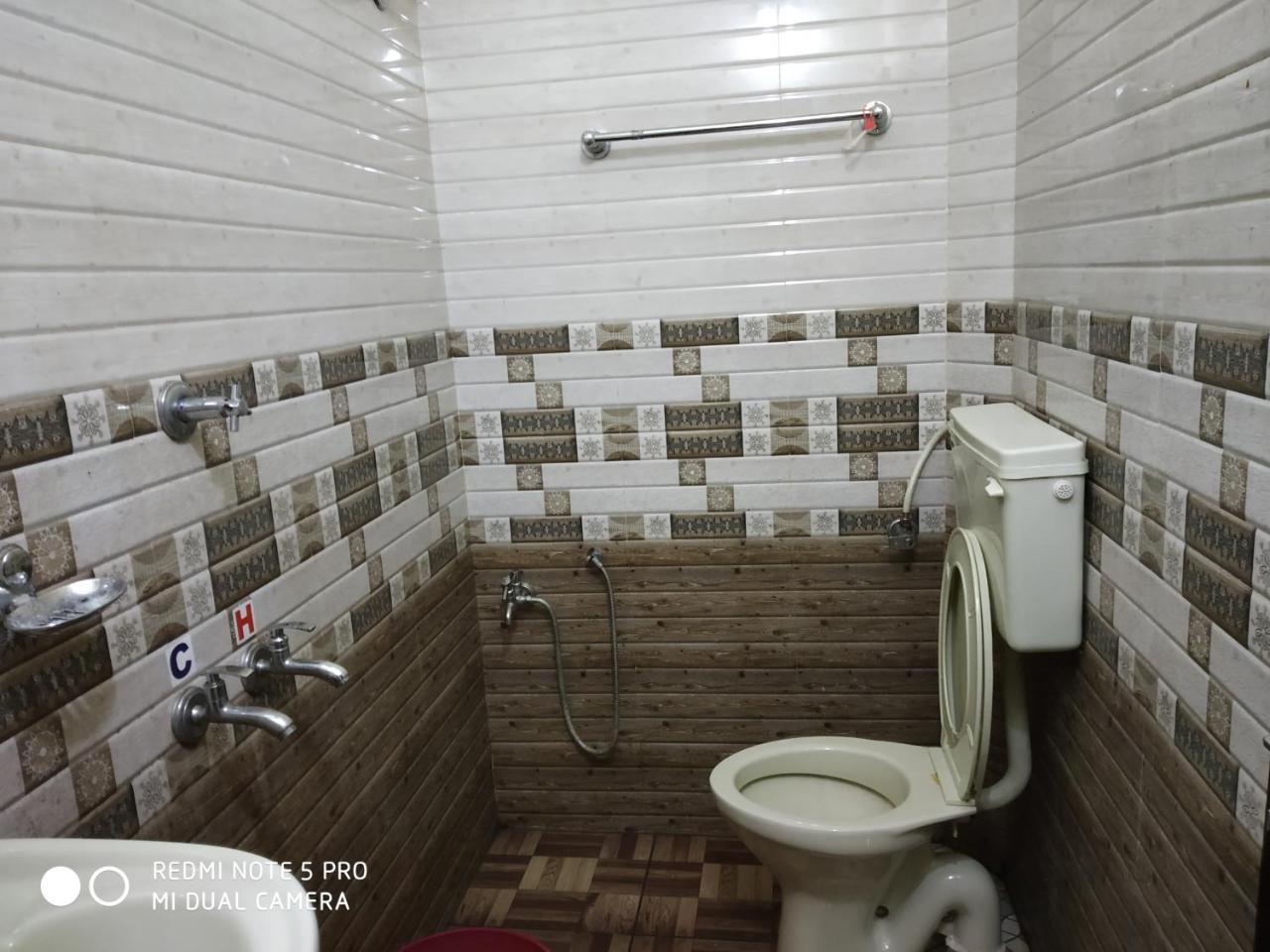 Hotel Woodlands Chottanikara Kültér fotó