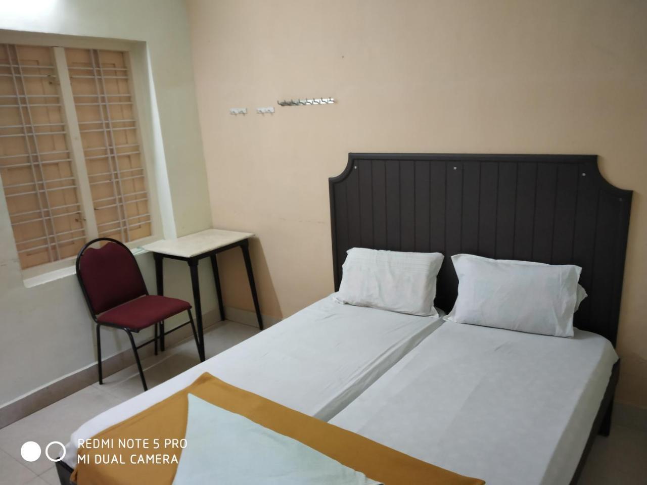 Hotel Woodlands Chottanikara Kültér fotó