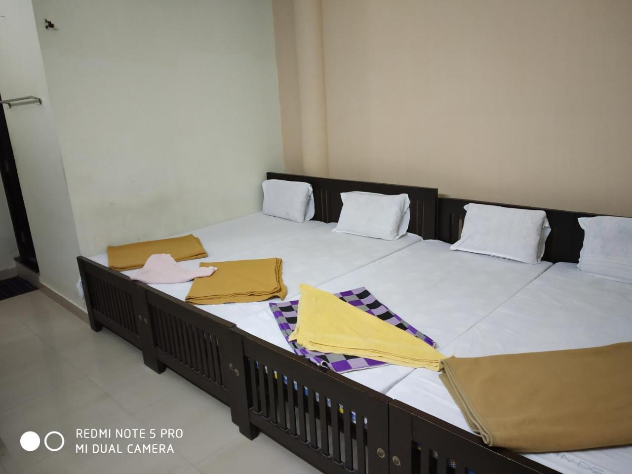 Hotel Woodlands Chottanikara Kültér fotó